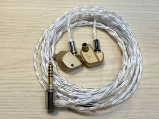 （分類：）位於 。 由 apexheadphone 提交（商品編號 1454480606，圖片 1）。簡介： 。