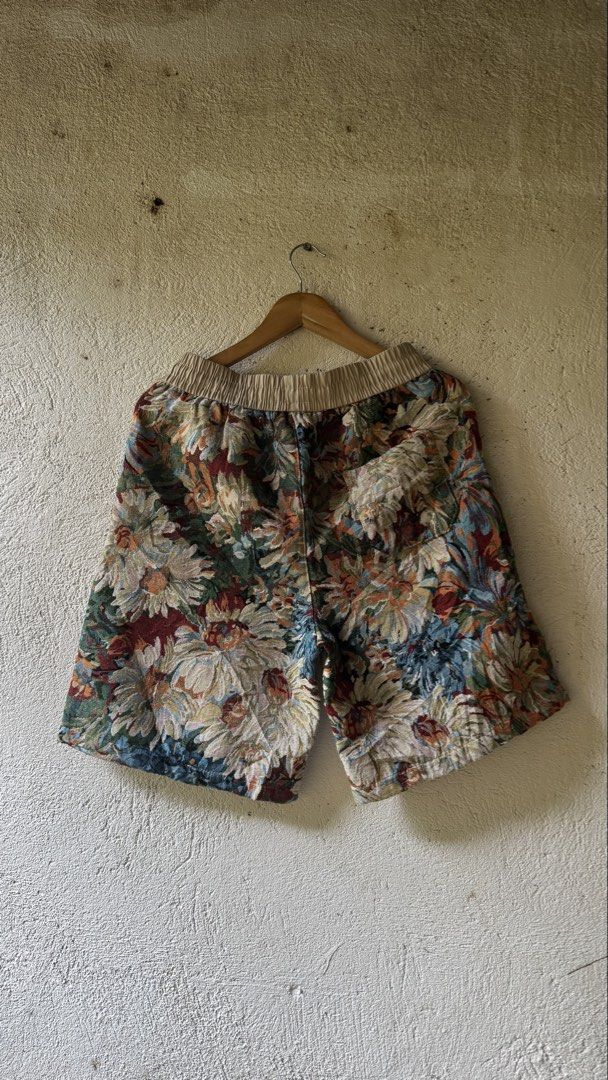 Floral shorts (Category: Shorts) located in Lipa City. Submitted by scrap.threads (Listing ID 1454533208, Image 3). Description: Item: Floral shorts Price: 350 Dimes: Width - 29-36 Length - 20.5 Hem - 12 Issue: Lipa City Ship via J&T (Shouldered by buyer) Payment via Gcash ***Notice*** Color may vary due to lighting. Payment first. Item/s are thrifted or used condition unless stated otherwise. Please manage your expectation..
