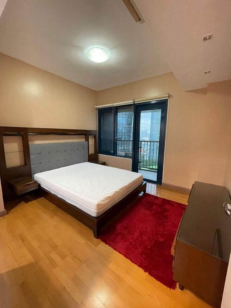 FOR LEASE ONE ROCKWELL MAKATI (Category: Apartments & Condos) located in Paranaque City. Submitted by rdsamson_888 (Listing ID 1454555822, Image 2). Description: DETAILS: ✅ One Bedroom ✅ 59 SQM ✅ Fully Furnished ✅ ₱72K Monthly + 1 week free Rent ✅ Payment terms: 2+2 #onerockwell #onerockwellforlease #onerockwellforrent #rockwellcondo #rockwellliving #luxuryhomes.