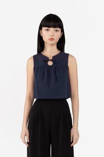 (Category: ) located in . Submitted by jn_closet (Listing ID 1454463936, Image 1). Description: .
