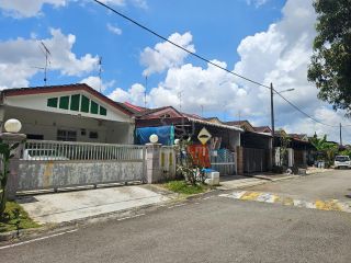 (Category: ) located in . Submitted by justinproperty (Listing ID 1435326208, Image 1). Description: .