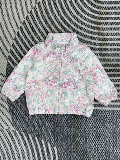 (Category: ) located in . Submitted by .fashionaddict (Listing ID 1454442393, Image 1). Description: .