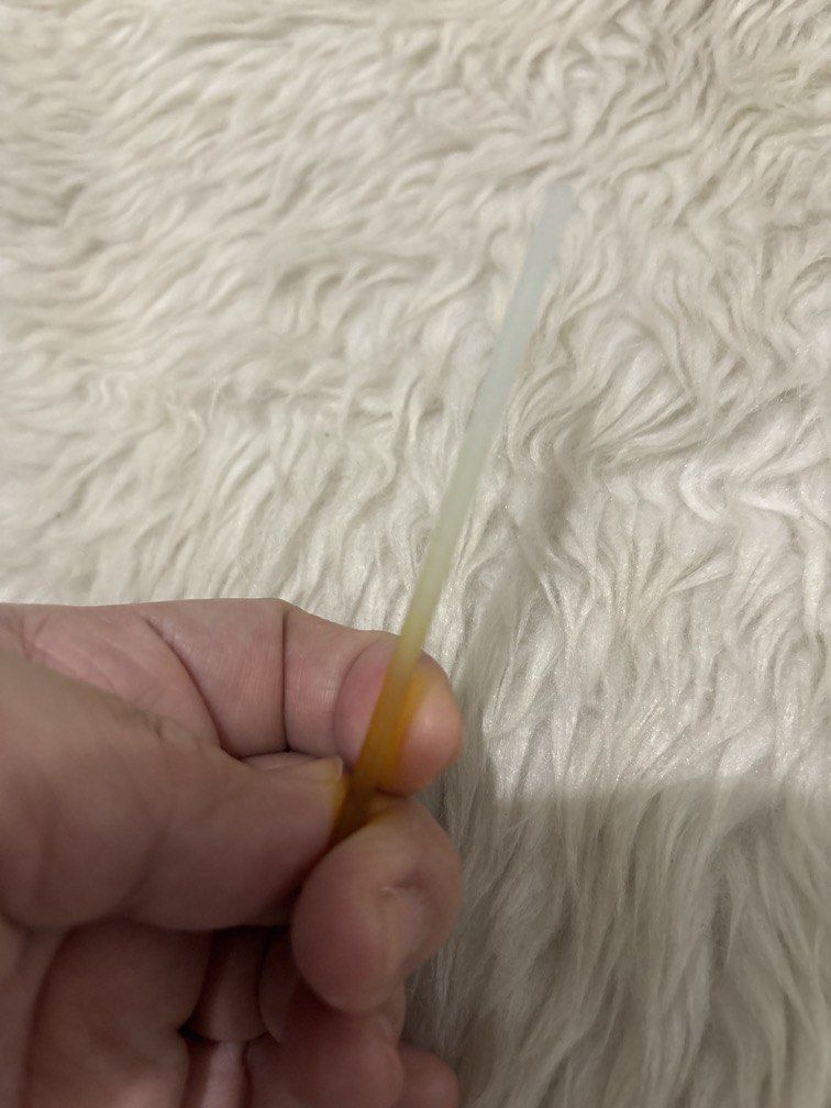 Glass nail file (Category: Hands & Nails) located in Manila. Submitted by vintageaccessories (Listing ID 1454367039, Image 2). Description: Random colors will be sent yellow , blue and red available.