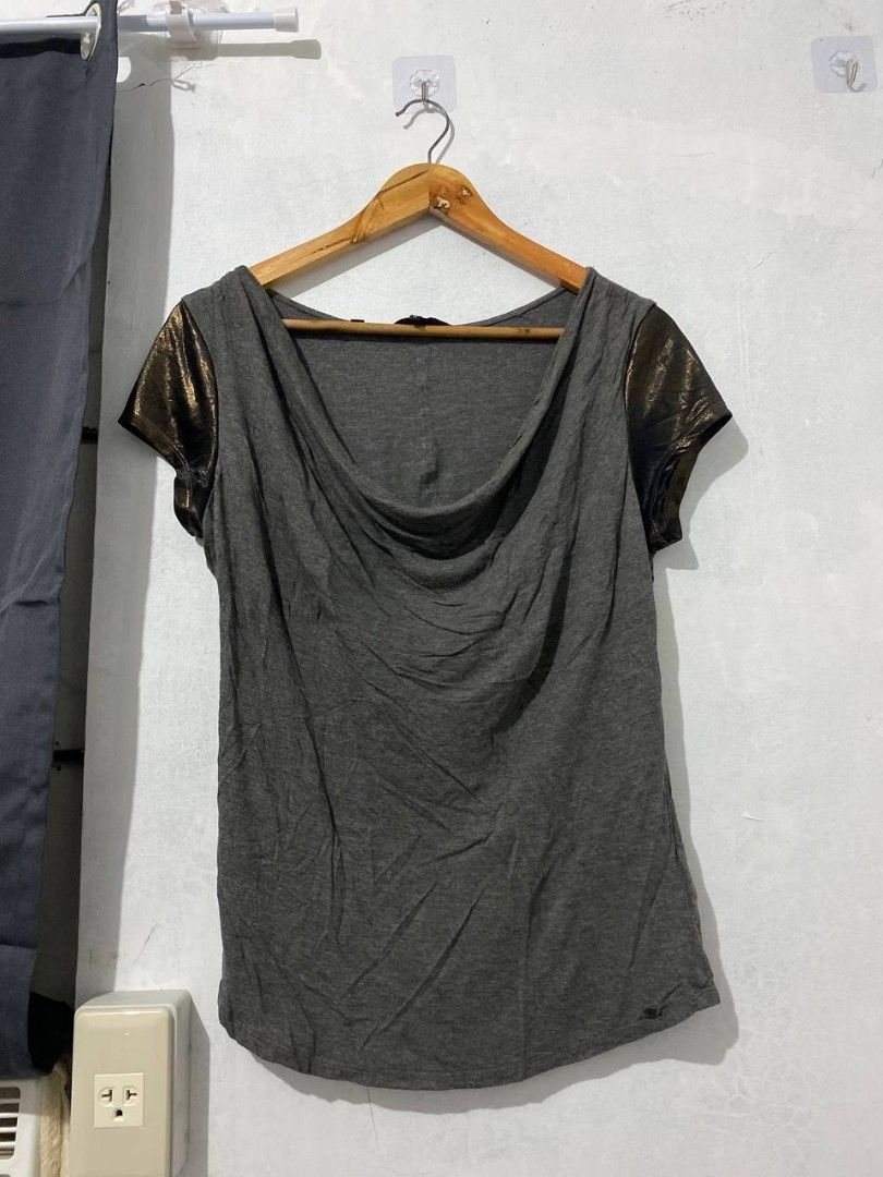 Guess y2k top (Category: Others Tops) located in San Rafael. Submitted by _foundbyk (Listing ID 1454524510, Image 1). Description: med - large.