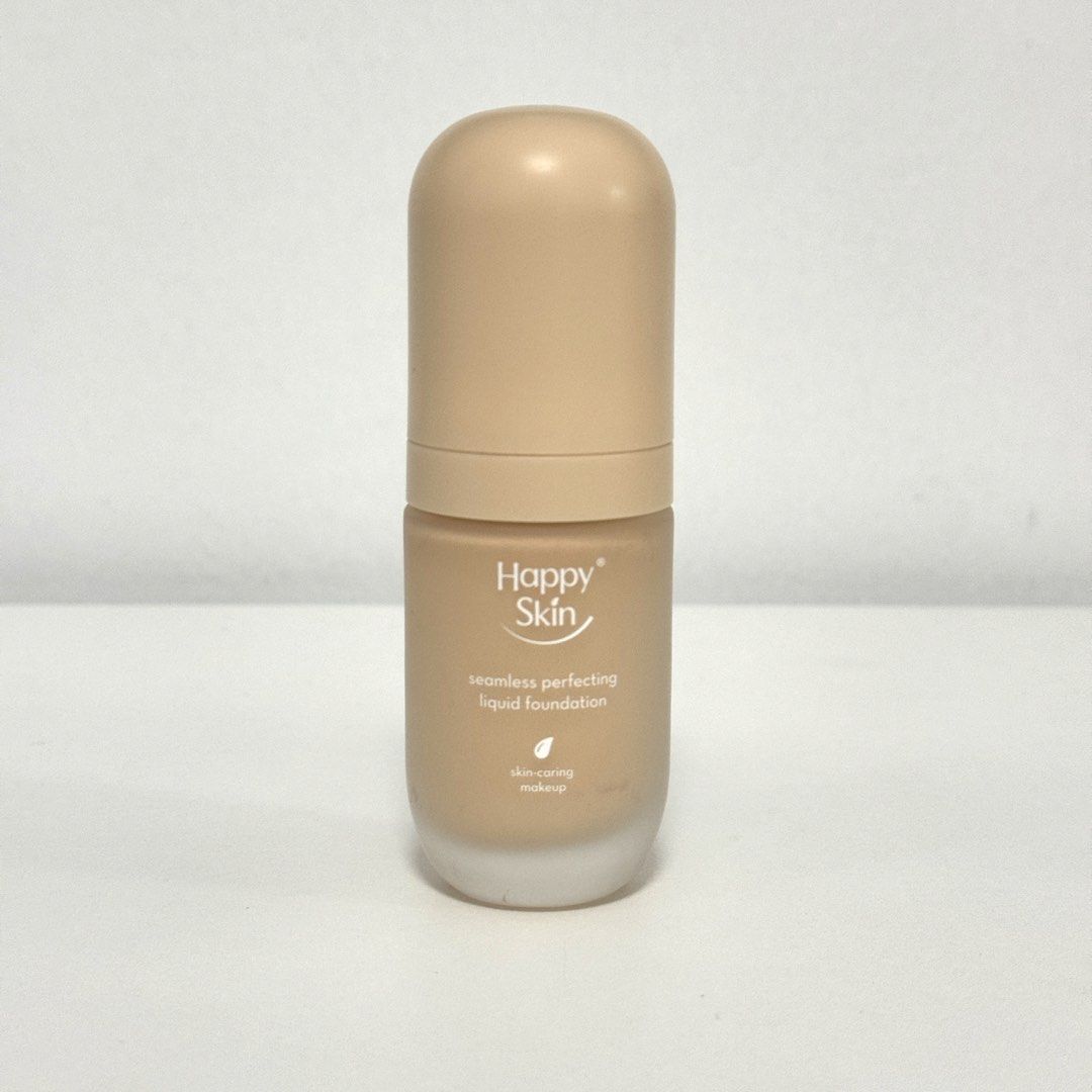 Happy Skin Seamless Liquid Foundation Ivory Beige (Category: Makeup) located in Davao. Submitted by prelovedbymarie_ (Listing ID 1454377613, Image 1). Description: 🌸RFS: Not suitable for my skin 🌸No box, Just product 💰Mode of Payment: GCash/Maya/GoTyme/BPI/BDO 📦Mode of Delivery: J&T Express from Davao City.
