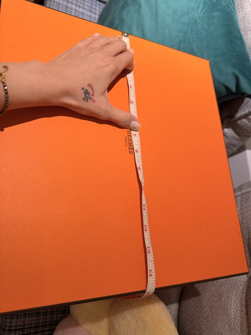 Hermes Box (Category: Luxury Apparel) located in Bulacan. Submitted by vanitrix (Listing ID 1454502982, Image 2). Description: Authentic hermes bag box with paper bag.