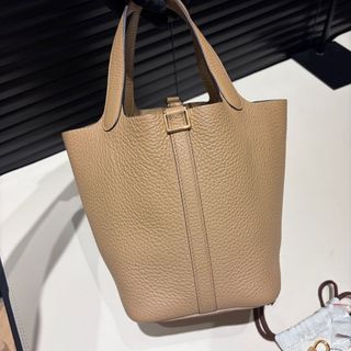 （分類：）位於 。 由 jluxhk 提交（商品編號 1454467495，圖片 1）。簡介： 。