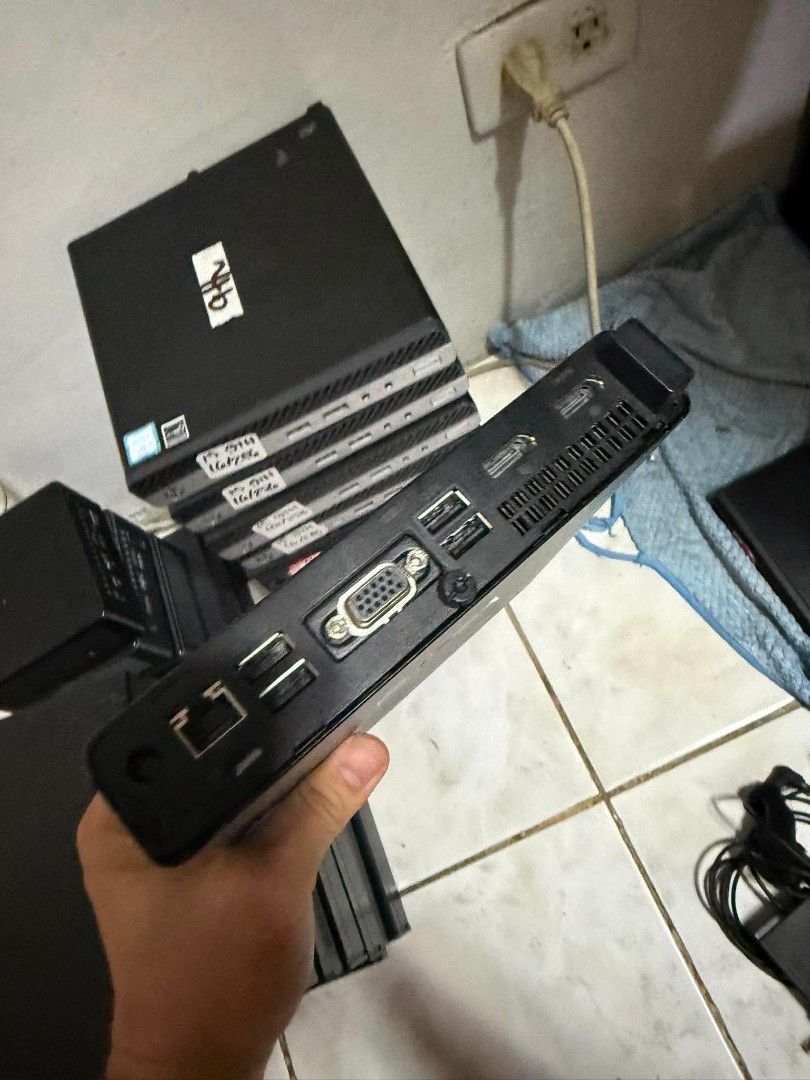 HP and dell mini PC (Category: Desktops) located in Manila. Submitted by happyearth.953a15 (Listing ID 1454442214, Image 2). Description: HP and dell mini PC I5 9th gen Intel UHD Graphics 630 16gb ram ddr4 256gb ssd Windows 11 pro OS Unit with power adapter 💸💸 9,500 each Location: San Andres bukid manila Pick up or deliver cod.