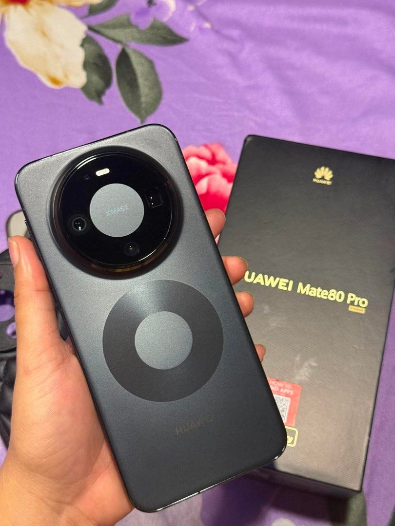 Huawei Mate 80 Pro 512GB (Category: Huawei) located in Taguig. Submitted by colecole2 (Listing ID 1454527207, Image 1). Description: Huawei mate 80 pro 512gb Black Openline Complete original package Good as new For sale or swap Selling price: 49,999 Test and check all you want upon meet up taguig or nearby.