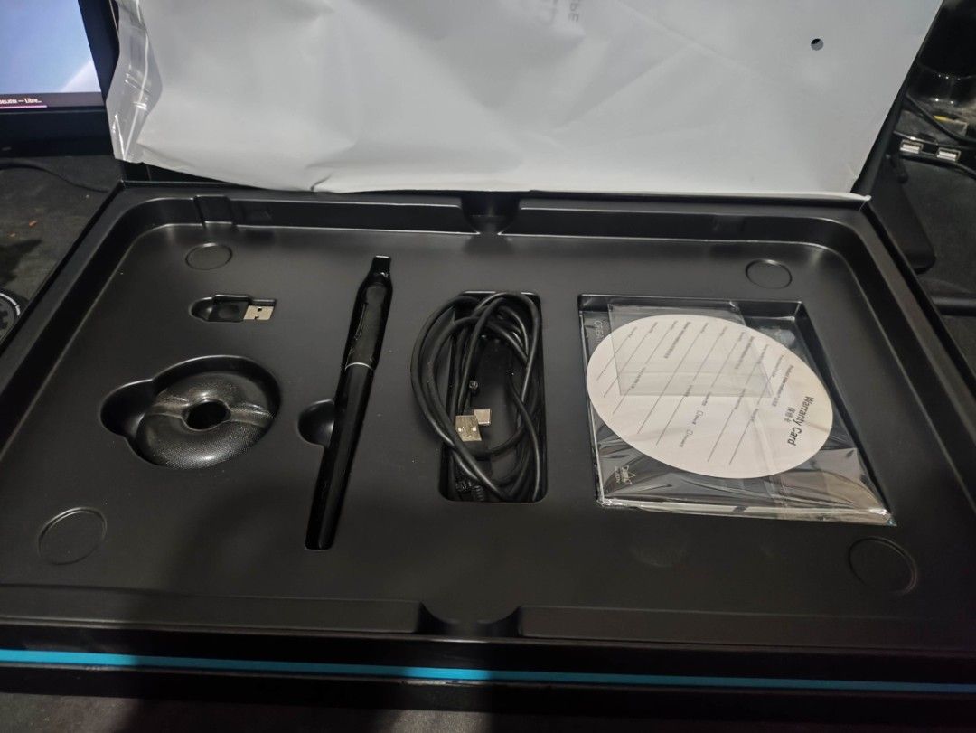 Huion Inspiroy Dial Q620M Drawing Tablet (Category: Other Accessories) located in Naga. Submitted by jimorie (Listing ID 1454509804, Image 3). Description: With box and complete accesories. 5 Extra nibs inside pen stand. Di gaanong nagamit. Found it too big for my desk. Super smooth. Can be used wired or wireless through the USB dongle. Meetups/deliver if within Naga, Rinconada, Polangui areas (depending on schedule) Shipping options: LBC COP/COD