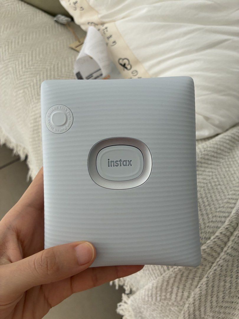Instax link square printer (Category: Printers, Scanners & Copiers) located in Makati City. Submitted by momoco2056 (Listing ID 1454391593, Image 3). Description: It’s in warranty, I only used it once. It is brand new, cause I have many instax cameras, I don’t use it anymore! Available :Lalamove/ meetup in BGC Pay method: Gcash/cash payment.