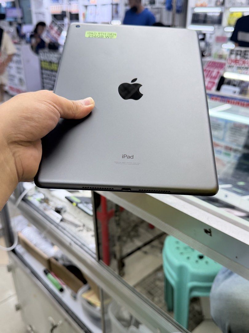 iPad 9th Gen 256GB Wifi Only 99%smooth No issues (Category: iPad) located in San Juan City. Submitted by saabangadgetshop (Listing ID 1454420196, Image 3). Description: Onhand | Pre-owned iPad 9th Gen 256GB Wifi Only NO HIDDEN ISSUES NO HISTORY OF REPAIR 99%Smooth TEST TO SAWA RESET ALL YOU WANT TEST ALL YOU WANT NOT REFURBISHED AUTHENTIC PHONE ALL WORKING (FREE 3UTOOLS) iPhones iPads only 🆓Freebies ✅Charger ✅Case ✅Tempered Mode of Payment : ⬇️ 
