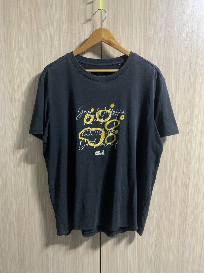 Jack Wolfskin (Category: Tshirts & Polo Shirts ) located in Davao. Submitted by triftnitroy (Listing ID 1454516144, Image 2). Description: Jack Wolfskin Dimes: 23x28.5 Best fit L Color rate: 8.5/10 Condition: Very good.