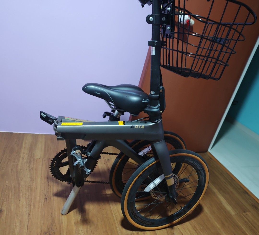 Java Aria Folding Bicycle (Category: Bicycles) located in Singapore. Submitted by a_fernvale_seller (Listing ID 1454535086, Image 3). Description: Can Negotiate ✅ Official Java Aria Foldable ✅ Carbon Frame ✅ Upgraded Tyres (Schwalbe One, 20x1.10) ✅ Upgraded Promend Pedals ✅ Upgraded Promend Handles ✅ Upgraded Litepro Seatbar ✅ Upgraded Velo Memory Form Seat ✅ 9 x 3 Gear Speed ✅ Can always be customised ℹ️ Only Bell & Basket included ℹ️ Minor Rust