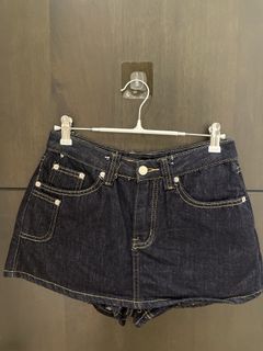 (Category: ) located in . Submitted by valentina.preloved21 (Listing ID 1454531674, Image 1). Description: .