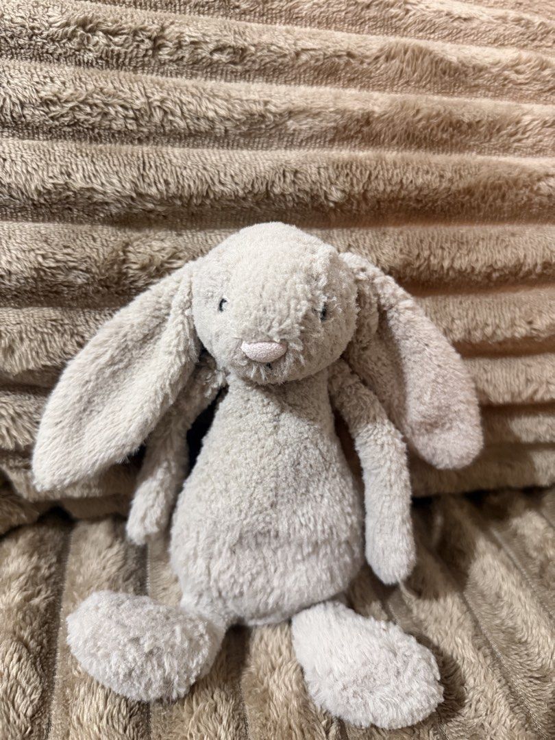 Jellycat bashful beige bunny small, Hobbies & Toys, Toys & Games on ...