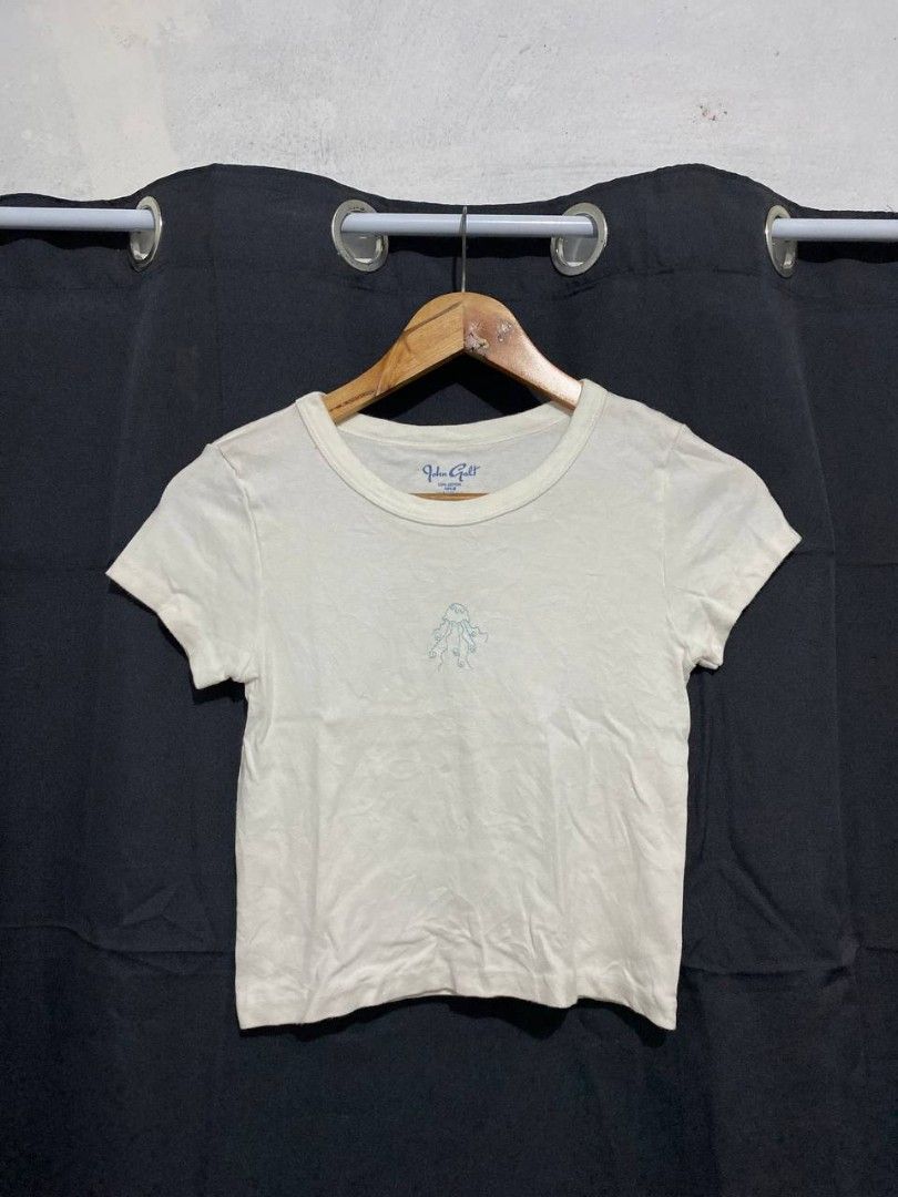 John Galt crop top (Category: Blouses) located in San Rafael. Submitted by _foundbyk (Listing ID 1454525085, Image 1). Description: xs-small no issue.