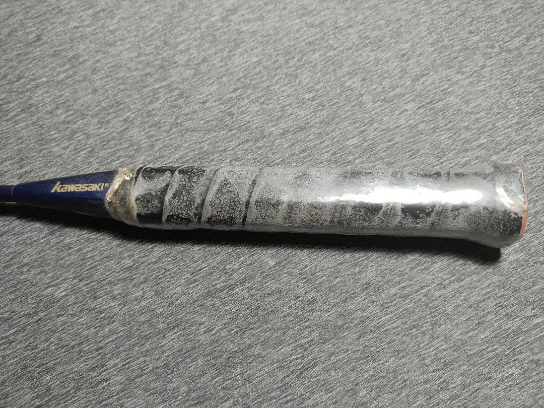 Kawasaki KB-01F 羽球拍握把外觀