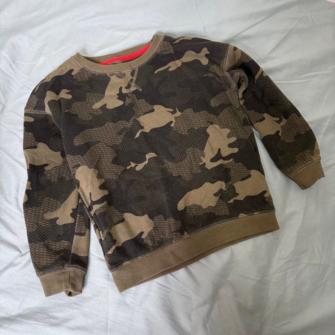 Kids Sweater (Category: Babies & Kids Fashion) located in Daet. Submitted by raqijimenez (Listing ID 1454416924, Image 3). Description: Mixed Branded Sweater For 6-7y/o 150 each/ Take all 350.