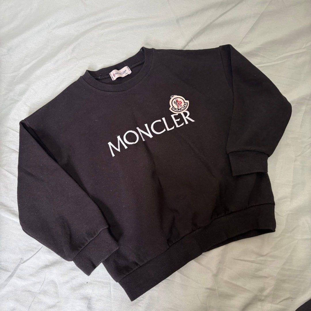 Kids Sweater (Category: Babies & Kids Fashion) located in Daet. Submitted by raqijimenez (Listing ID 1454416924, Image 2). Description: Mixed Branded Sweater For 6-7y/o 150 each/ Take all 350.