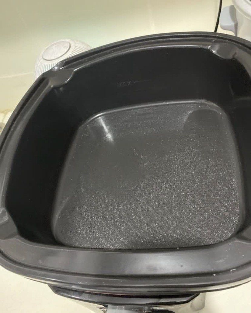 Kyowa Multi cooker (Category: Cookers) located in Taguig. Submitted by ceej0915 (Listing ID 1454495294, Image 3). Description: model no: kw-3800 Voltage:230v a.c 60hz Power:1500 watts Kyowa Multi-Cooker – Preloved Condition: Gently used, fully functional Selling this Kyowa multi-cooker—great for grilling, frying, steaming, and more! Temperature and timer controls work perfectly. Reason for selling: No longer using it and decluttering. Perfect for