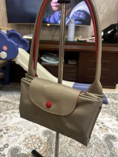 (Category: ) located in . Submitted by fiza7711 (Listing ID 1454512550, Image 1). Description: .
