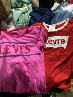 (Category: ) located in . Submitted by thriftxside (Listing ID 1454557805, Image 1). Description: .
