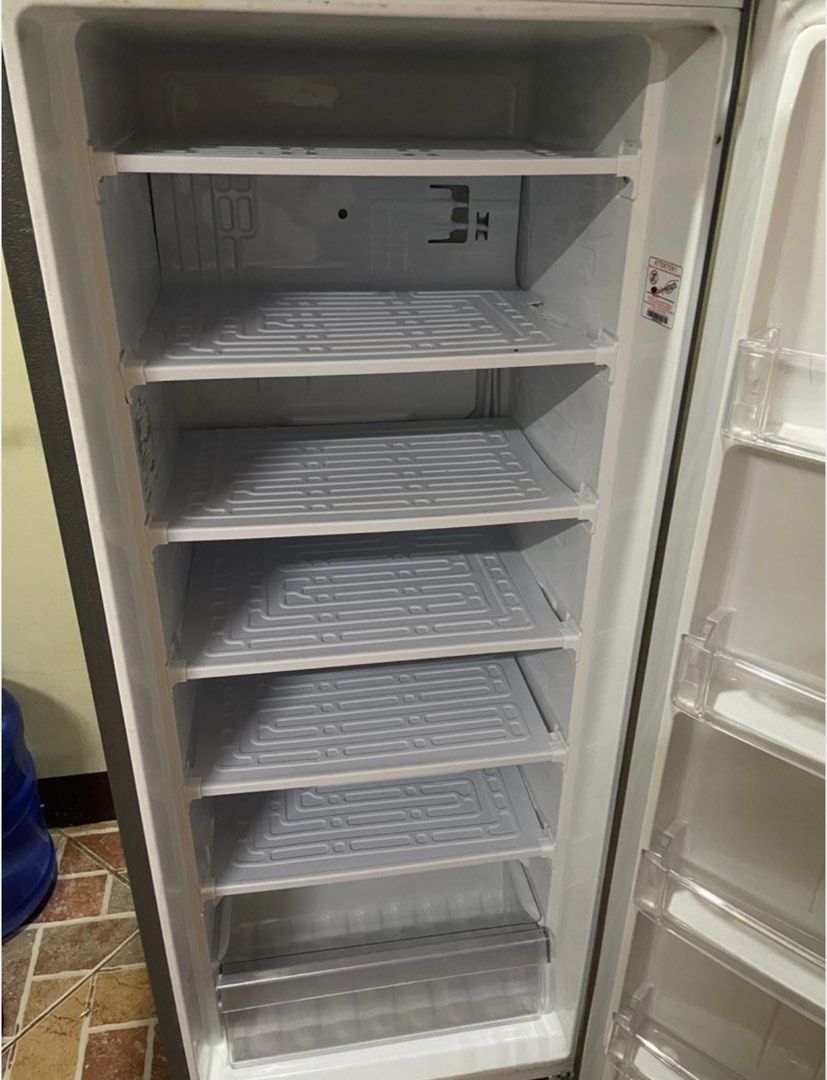 LG Upright Freezer 6 cu.ft (Category: Refrigerators and Freezers) located in Binan City. Submitted by memeipo (Listing ID 1454431782, Image 3). Description: Smart Inverter GR V204SLBT Upright Freezer Single Door Manual Defrosting Wired Shelves 6 Shelves + 1 Drawer 10 Year Compressor Warranty Bought in June 2021 Pick up or delivery Buyer to shoulder cost.