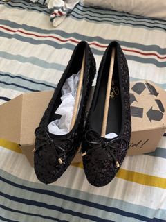 (Category: ) located in . Submitted by geckos (Listing ID 1454524028, Image 1). Description: .