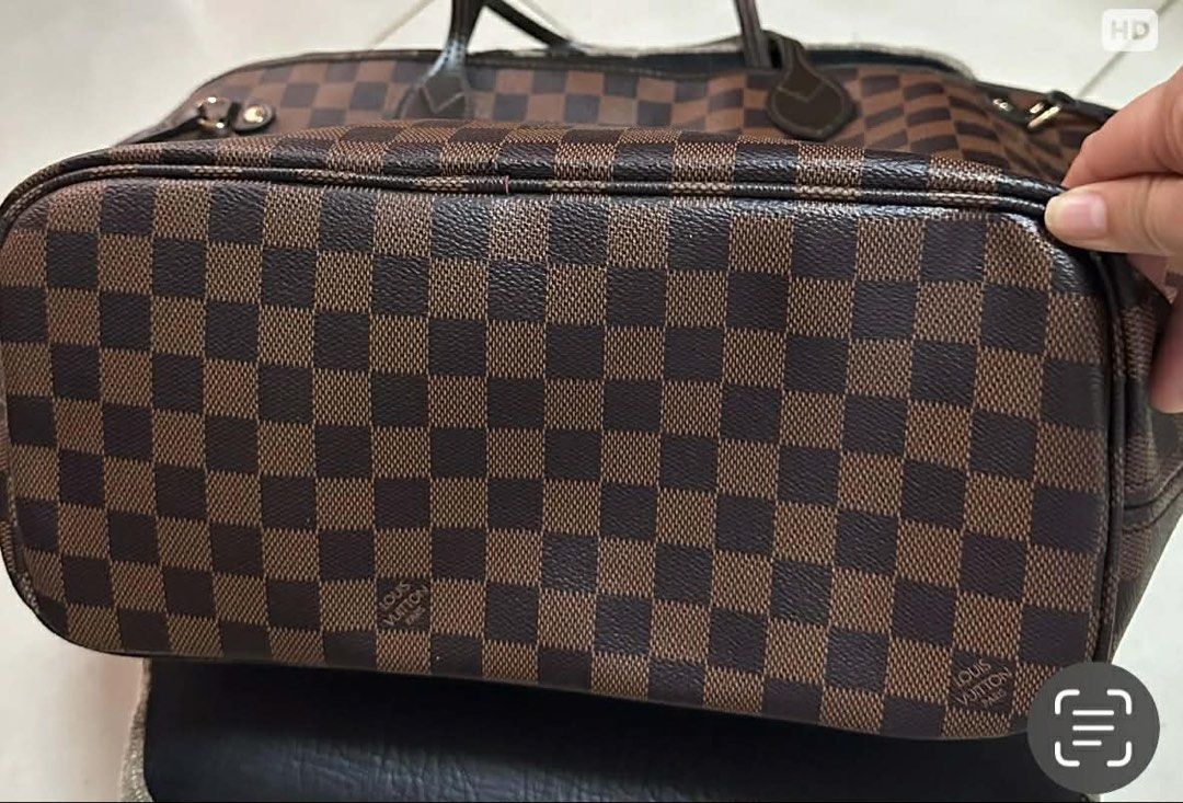 Louis Vuitton Neverfull Damier (Category: Luxury Bags & Wallets) located in Mandaue City. Submitted by ludz_0246 (Listing ID 1454381157, Image 2). Description: Dustbag Coded Gamouza Inside Perfect for daily use No Issue Actual Photo.