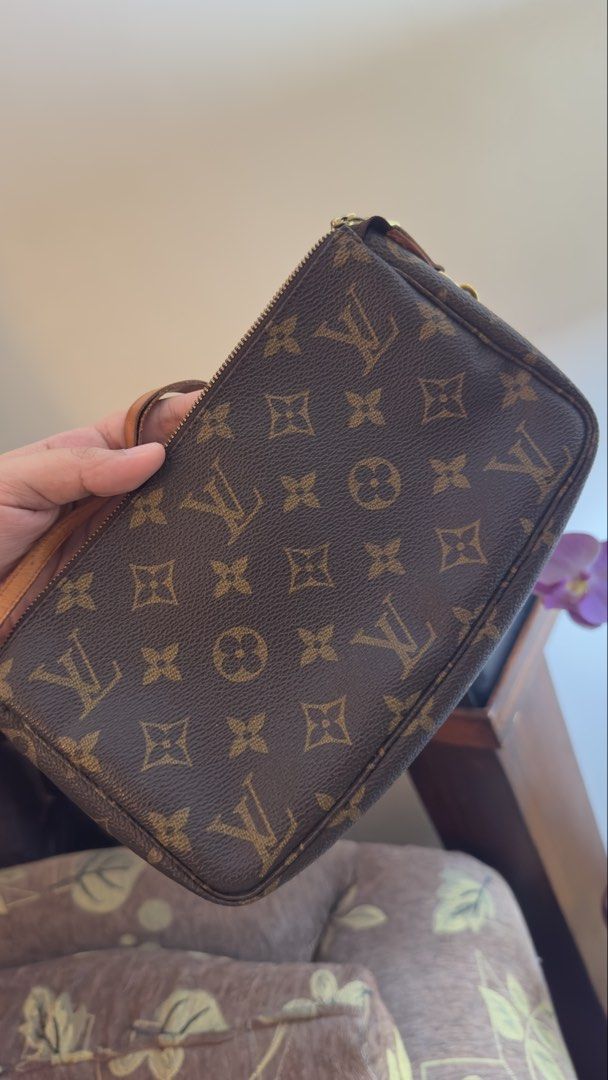 Louis Vuitton Pochette Accessoires (Category: Luxury Bags & Wallets) located in Mabalacat. Submitted by aileenyap167734 (Listing ID 1454381995, Image 3). Description: Please reach out can send more detailed pic and video.
