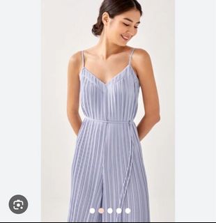 (Category: ) located in . Submitted by ThePrelovedCloset (Listing ID 1454371883, Image 1). Description: .