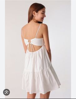 (Category: ) located in . Submitted by ThePrelovedCloset (Listing ID 1454372681, Image 1). Description: .