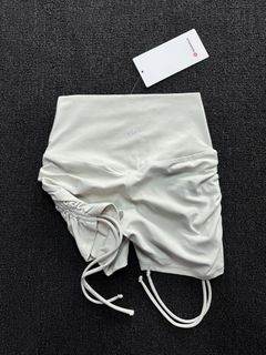（分類：）位於 。 由 lululemon_girl 提交（商品編號 1454455797，圖片 1）。簡介： 。