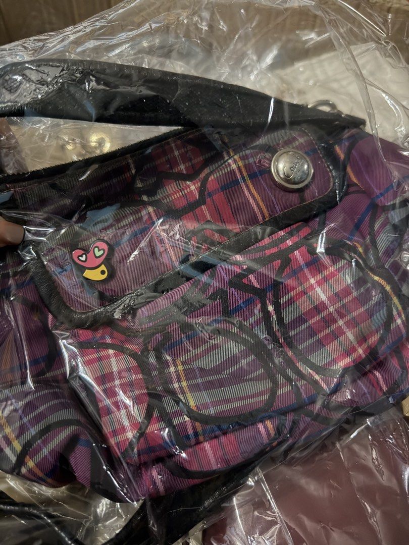 Luxury bags japan bundle 20kgs (Category: Luxury Bags & Wallets) located in Bacnotan. Submitted by bagluxesbagelyash12 (Listing ID 1454376616, Image 3). Description: Bundle bags no tapon 25pcs approx May lvchanelfendicoach mga jackpot na.