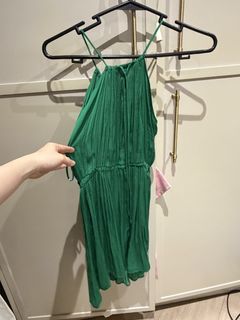 (Category: ) located in . Submitted by closetsale28 (Listing ID 1454519697, Image 1). Description: .
