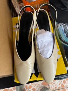 (Category: ) located in . Submitted by tamcloset960 (Listing ID 1454462012, Image 1). Description: .