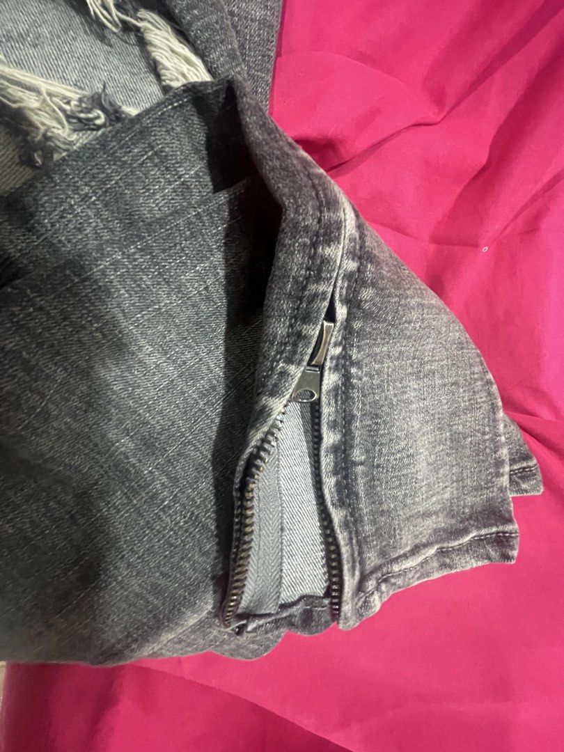 mnml denim jeans (Category: Jeans) located in Baguio. Submitted by nileh (Listing ID 1454423019, Image 3). Description: .