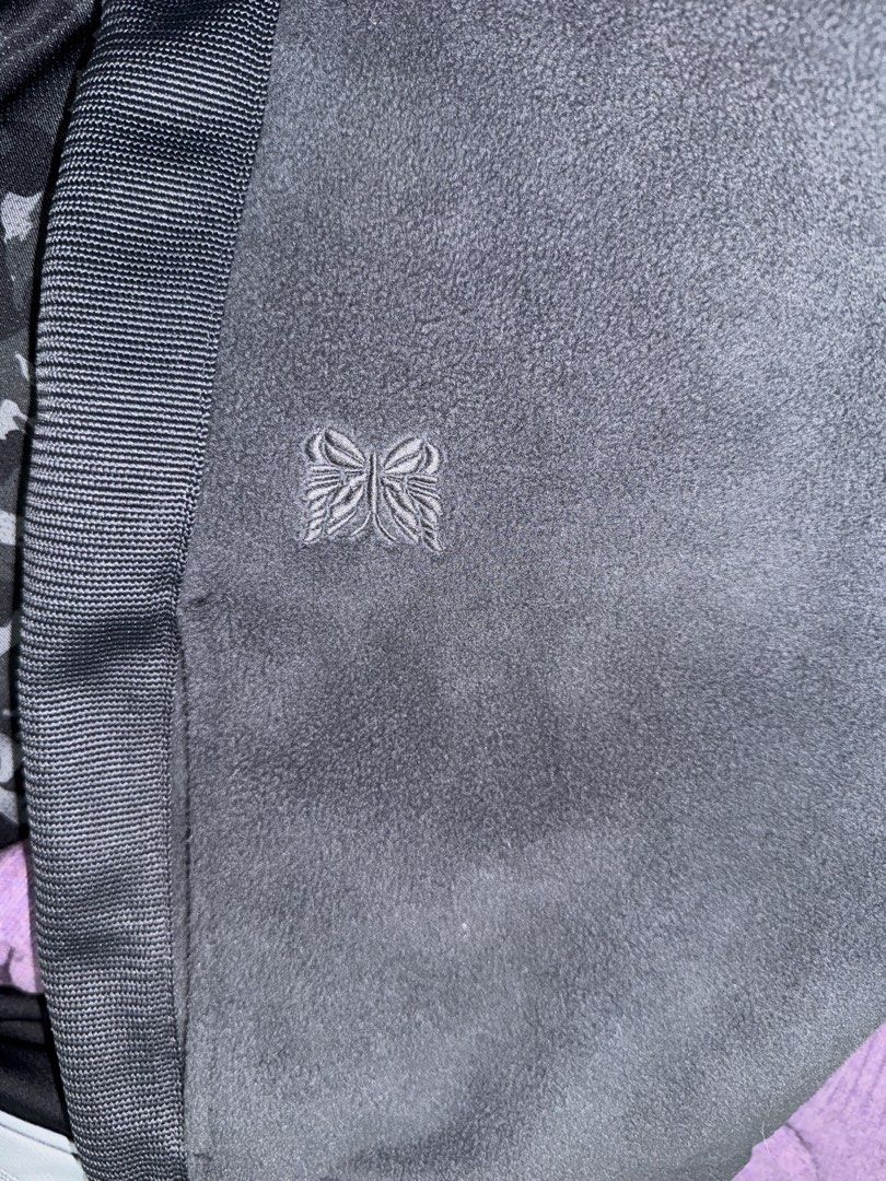 Needles x Uni Qlo Charcoal sweats (Category: Joggers) located in Manila. Submitted by affarni (Listing ID 1454558511, Image 2). Description: Uni Qlo x Needles Charcoal sweats Size L Used once Php 2,000.
