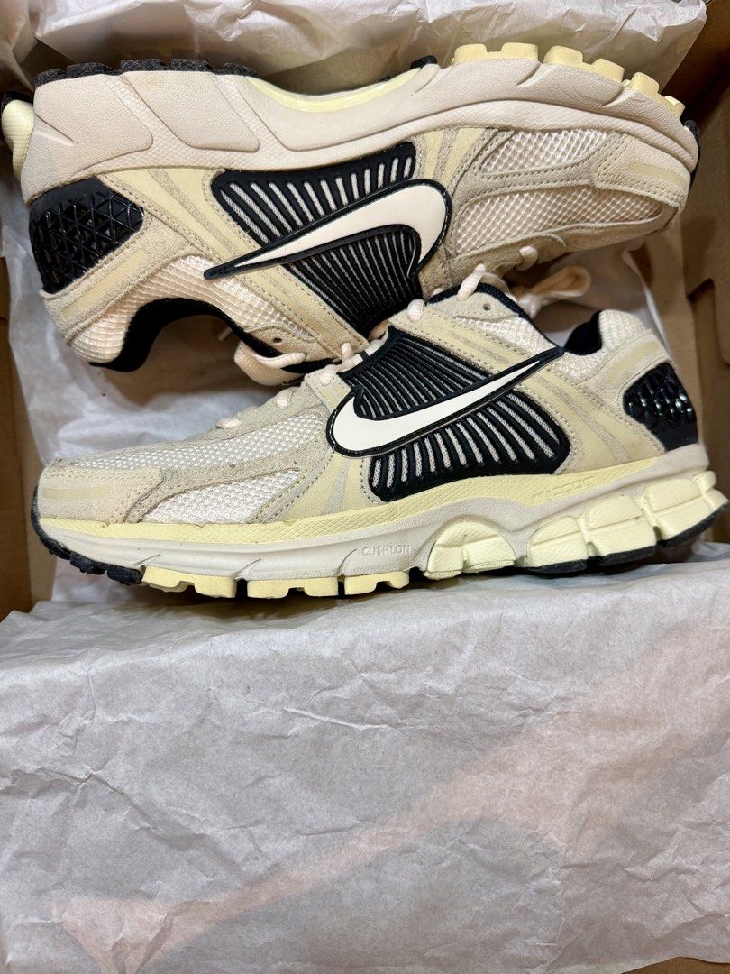 Nike Vomero 5 “Alabaster” (Category: Sneakers) located in Manila. Submitted by hoopsessive (Listing ID 1454556717, Image 2). Description: Sizes US Mens 8 (2) 8.5 (1) 9 (1) 9.5 (1) .