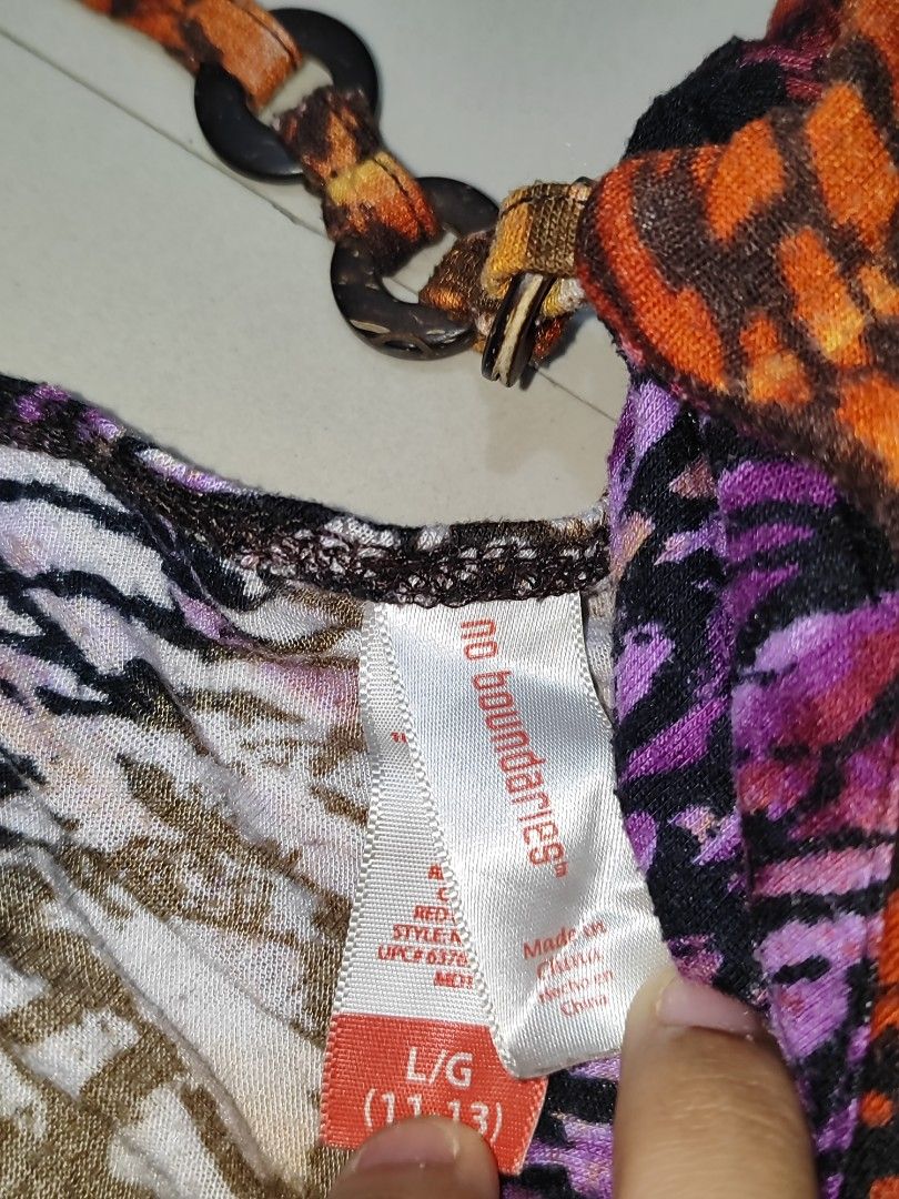 No Boundaries Tie-Back Halter Top L/G (Category: Sleeveless) located in Dasmarinas. Submitted by cronaur (Listing ID 1454521485, Image 3). Description: - Never worn it (Too big and not my style) - check slides for flaw/s - color may vary due to lighting.