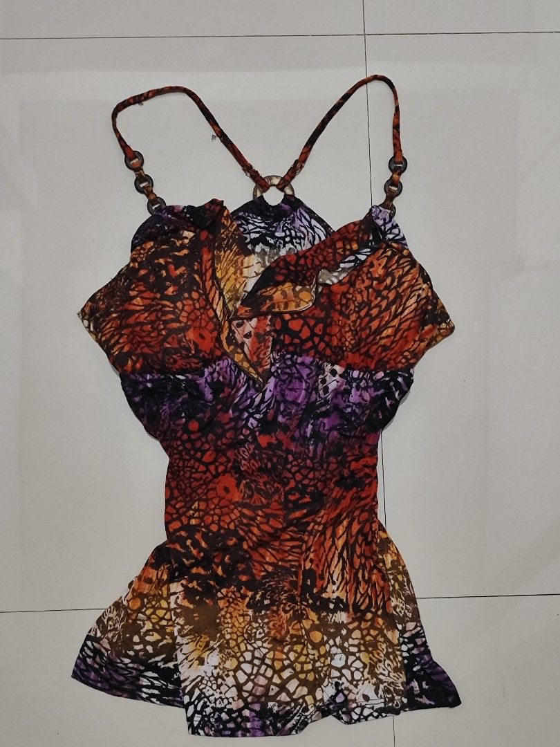 No Boundaries Tie-Back Halter Top L/G (Category: Sleeveless) located in Dasmarinas. Submitted by cronaur (Listing ID 1454521485, Image 1). Description: - Never worn it (Too big and not my style) - check slides for flaw/s - color may vary due to lighting.