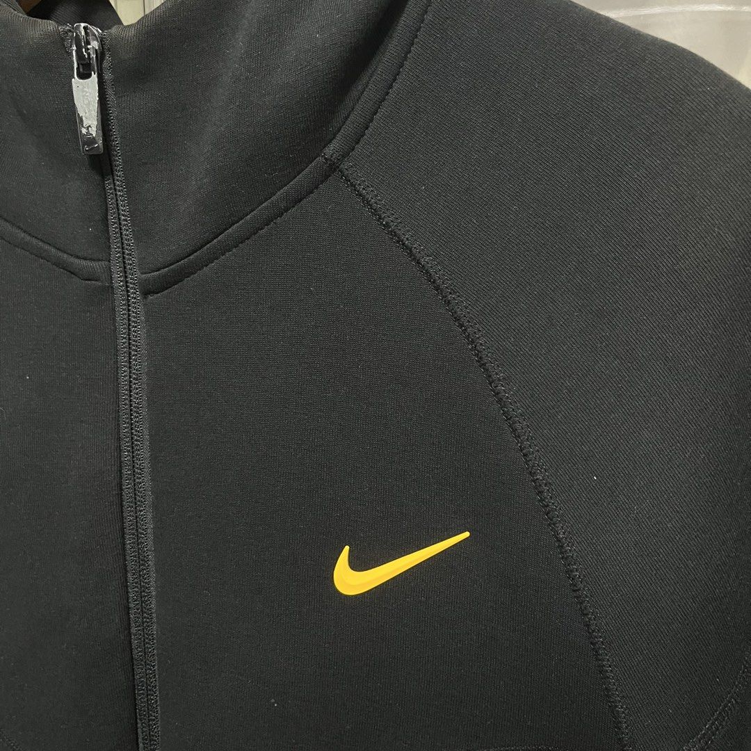 Nocta Tech Fleece Black Large (Category: Hoodies) located in Ilagan. Submitted by champagnie (Listing ID 1454369803, Image 2). Description: Width: 20” Length:26” Sleeve Length:30” Large on Tag Issue: Zippers paint are faded 1:1 Copy ( Not one of those cheap replicas) Personal Pair ( Not Thrifted).