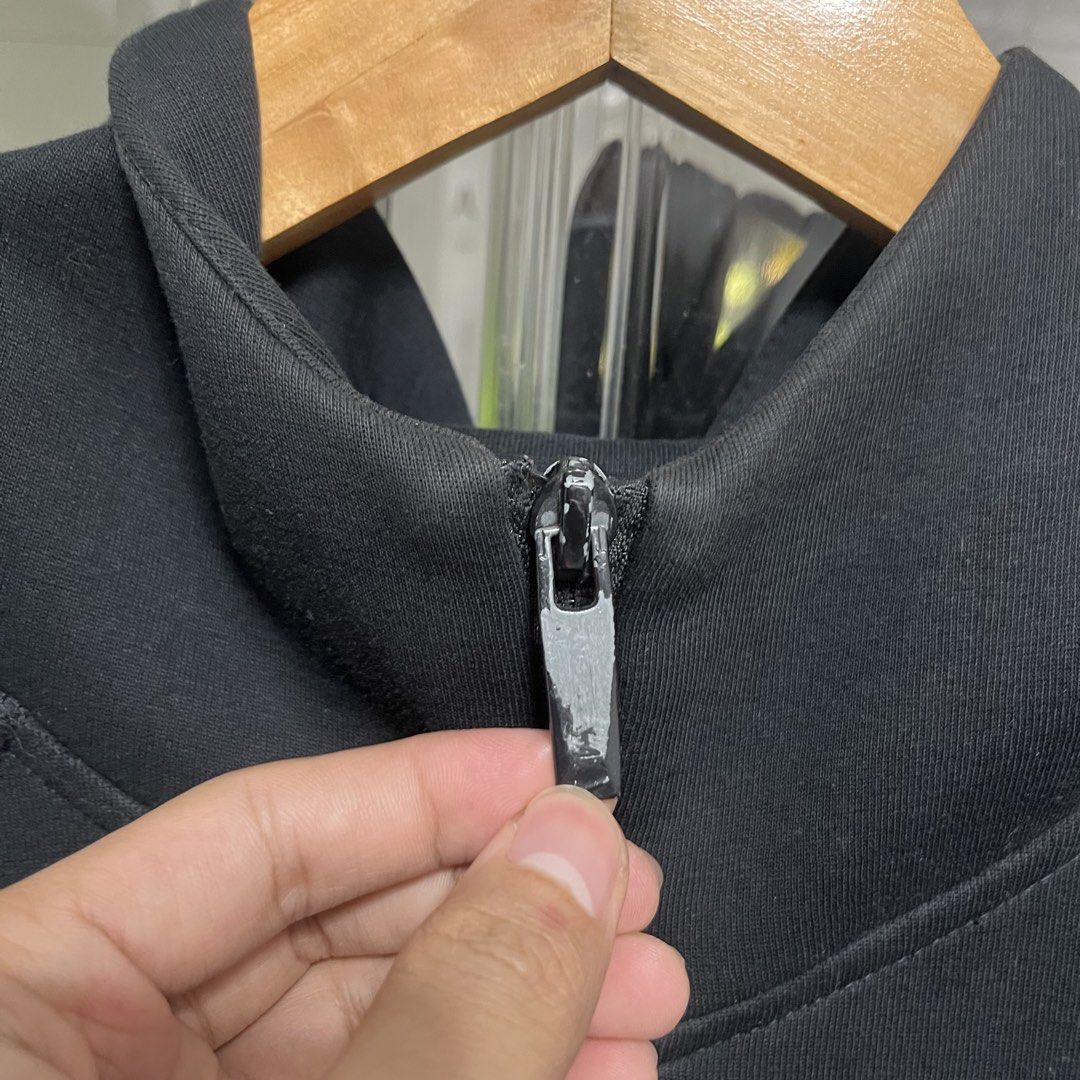 Nocta Tech Fleece Black Large (Category: Hoodies) located in Ilagan. Submitted by champagnie (Listing ID 1454369803, Image 3). Description: Width: 20” Length:26” Sleeve Length:30” Large on Tag Issue: Zippers paint are faded 1:1 Copy ( Not one of those cheap replicas) Personal Pair ( Not Thrifted).