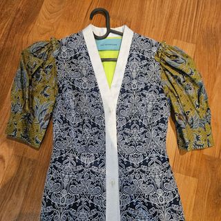 (Category: ) located in . Submitted by fashionistadeclutter (Listing ID 1454441621, Image 1). Description: .