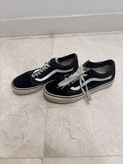(Category: ) located in . Submitted by preloved.closet22 (Listing ID 1454400092, Image 1). Description: .