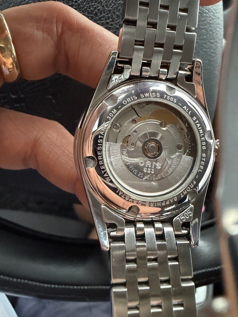 Oris (Category: Men's Watches) located in San Fernando. Submitted by fityrion (Listing ID 1454467314, Image 3). Description: ORIS AUTOMATIC 40mm Black dial Stainless steel bracelet STILL NEGOTIABLE No box naiwan sa USA .