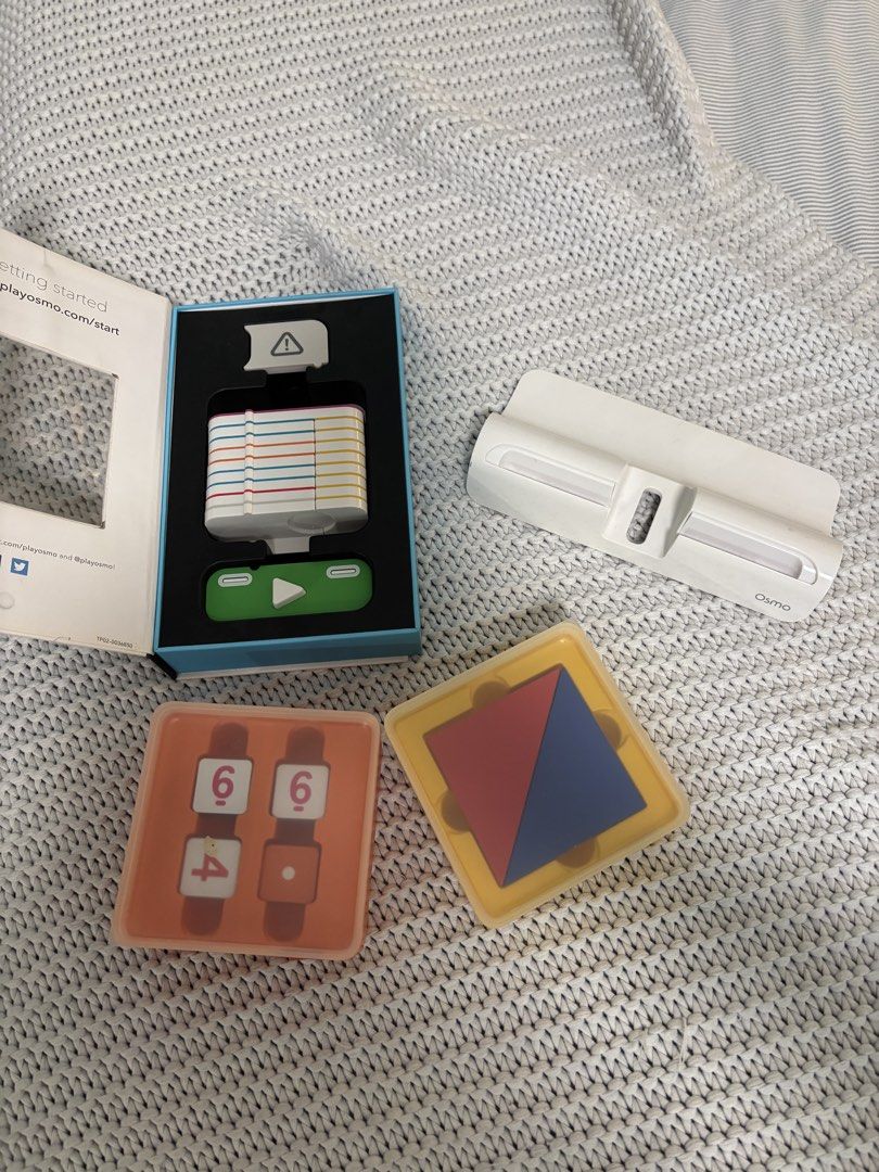 Osmo Coding (Category: Interactive Toys) located in Singapore. Submitted by cheetsemily (Listing ID 1454405046, Image 1). Description: Osmo Coding for iPad Hardly used but missing a part - the reflector .