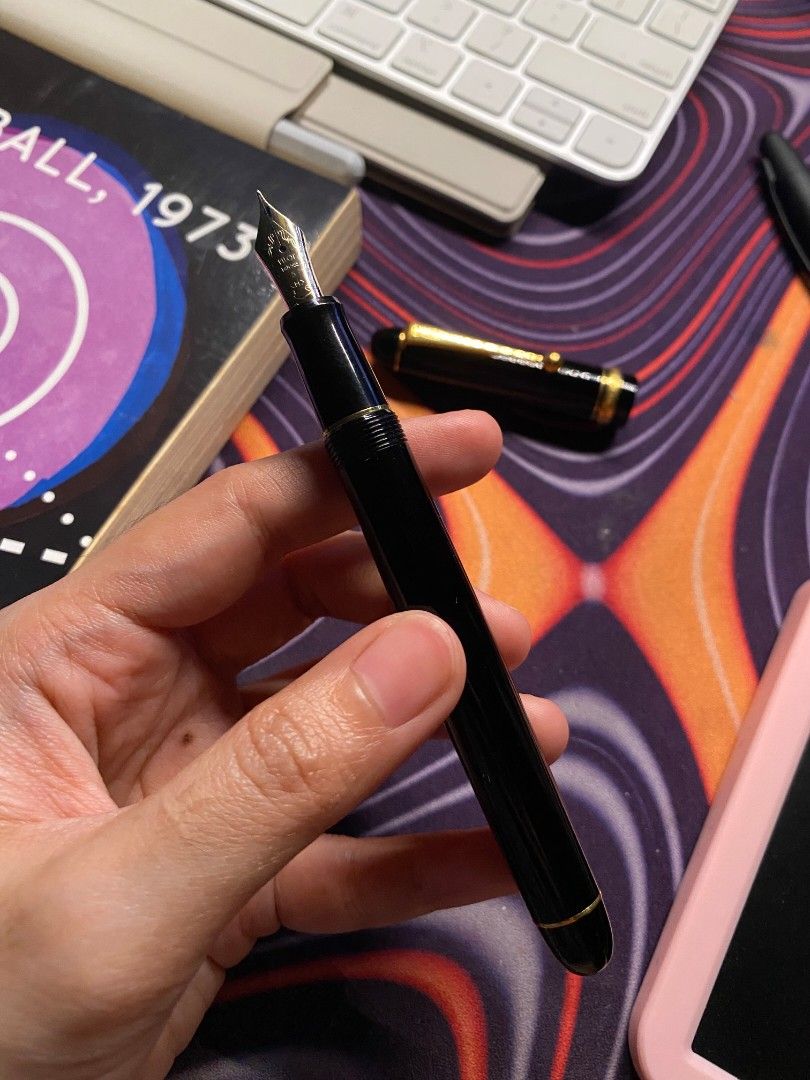 Pilot Custom 74 - 14k Medium Size Nib (Category: Stationery & School Supplies) located in Tarlac. Submitted by dylansum (Listing ID 1454465456, Image 3). Description: Pilot Custom 74 with a 14k gold (No. 5) Medium-sized Nib. -great first 14k gold nib for those just starting in the hobby. -very smooth writer, doesn't skip and resistant from drying up. -no noticeable cracks or stain on the exterior. there are minor scuffs in close up inspection, ot