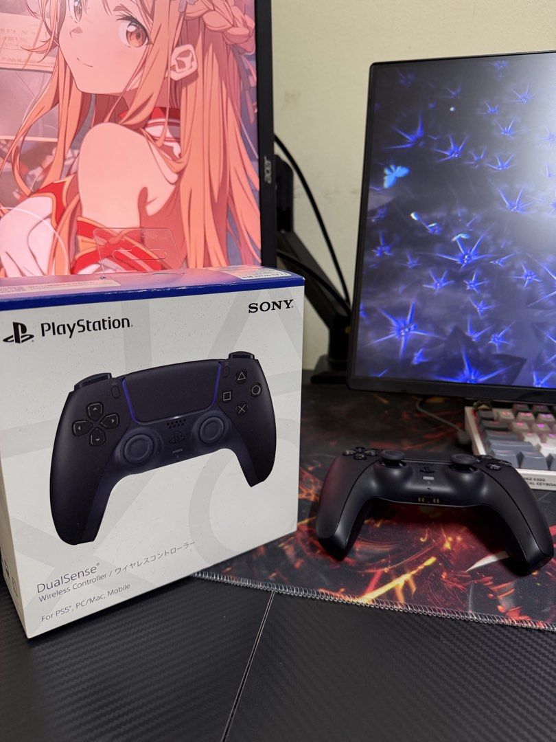 PS5 Controller (Category: Controllers) located in Kuala Lumpur. Submitted by fadzlnii (Listing ID 1454369983, Image 2). Description: barely used for 2 month.. still in warranty jpset.